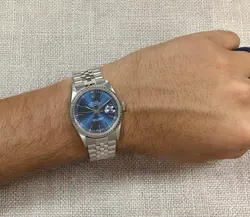 Rolex Datejust Steel Blue Dial Engine Turned Bezel Jubilee 36mm Watch A 16220