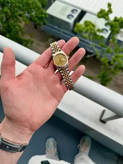 1997 Rolex Datejust 31mm 68273 Champagne Dial w/ Rolex Papers & Tags