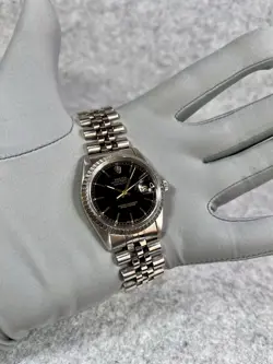 Rolex 1980 Datejust 16030 Black Dial Gold Markers Engine Turn Bezel Jubilee Box