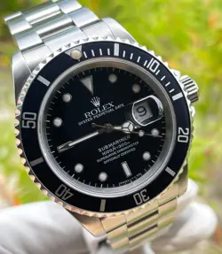 ROLEX SUBMARINER DATE 16610 - SERVICED! X SERIAL BLACK 40MM