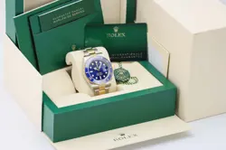ROLEX SUBMARINER DATE 126613LB STEEL & GOLD | FULL SET | 2023