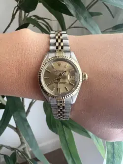 LADIES ROLEX OYSTER PERPETUAL DATEJUST WATCH 6917 26MM CHAMPAGNE