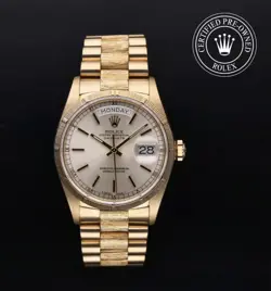 ROLEX DAY-DATE 36 REF. 18078 YELLOW GOLD CHAMPAGNE DIAL BARK FINISH