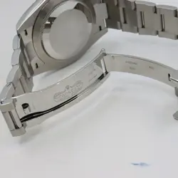 124300 RANDOM AUTOMATIC