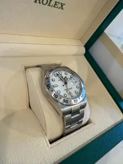 ROLEX EXPLORER II POLAR 226570 SILVER OYSTER BRACELET WITH SILVER BEZEL