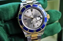 ROLEX SUBMARINER DATE SERTI DIAL UNPOLISHED SERVICED 2005 GOLD BUCKLE