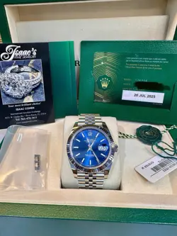ROLEX DATEJUST *2025 *41MM JUBILEE BAND BLUE DIAL 18K FLUTED 126334 NEW FULL SET