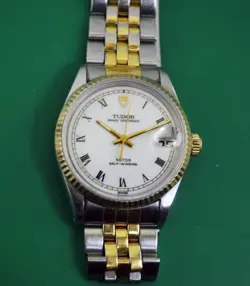 WATCH 74033