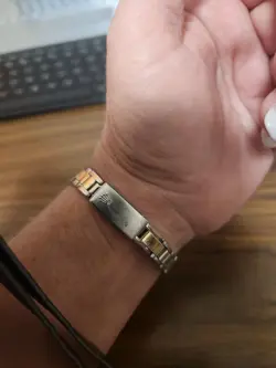 SIZE WRIST