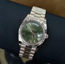 ROLEX DAY-DATE 228235-0025 40MM 18K EVEROSE GOLD
