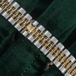 SILVER DIAMOND BEZEL
