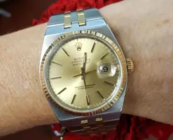 QUARTZ TWO TONE
