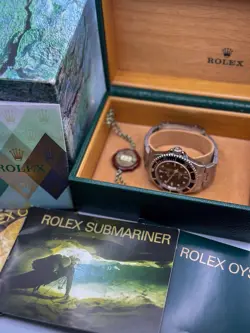 Rolex Submariner 14060M Silver Oyster Bracelet with Black Bezel- Full Set - 2005