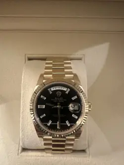 ROLEX DAY-DATE 40MM YELLOW GOLD 18K  228238