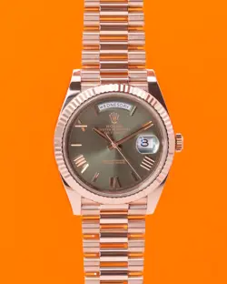 ROLEX DAYDATE 40MM 228235 ROSE GOLD OLIVE DIAL 2017