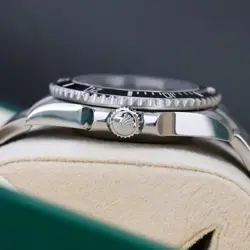 BLACK BEZEL STAINLESS