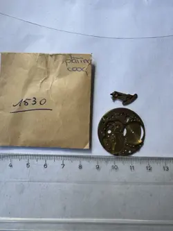 ORIGINAL ROLEX OYSTER 1530 + COQ MAIN PLATE MOVEMENT