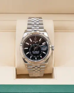 Rolex Sky Dweller 42mm 326934 Black Dial Jubilee