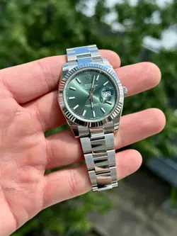2025 ROLEX DATEJUST 41MM GREEN 126334 W/ BOX & PAPERS