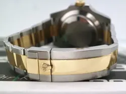 Nice Condition - 18k Bluesy - Rolex Submariner 116613LB - Fully Linked