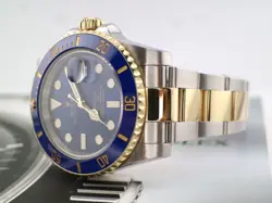 Nice Condition - 18k Bluesy - Rolex Submariner 116613LB - Fully Linked