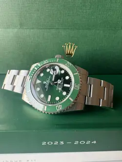 ROLEX SUBMARINER 40MM 116610LV GREEN CERAMIC HULK