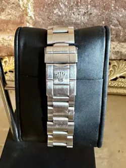 “SWISS ONLY”