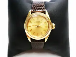STRAP VINTAGE WRISTWATCH