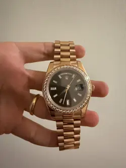 ROLEX MENS WATCH, GOLD 40MM DAY-DATE