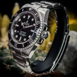 BLACK DIAL BOX