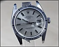 ROLEX 1500 OYSTER PERPETUAL DATE ENGINE TURNED BEZEL AUTOMATIC  CAL1570 26JEWELS