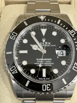 41MM BLACK DATE