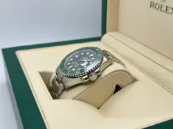 BEZEL GREEN DIAL