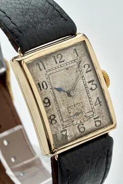 ‘TANK’ WATCH 25MM