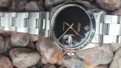 HAND-WINDING WATCH 1977