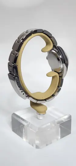 WATCH COMPLETE