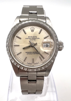 WRIST WATCH. LOT.342