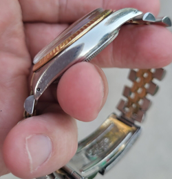 WATCH DATE SWISS