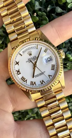 1995 ROLEX DAY-DATE 18238 18K PRESIDENT WHITE ROMAN DIAL AUTOMATIC WATCH 36MM