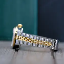 WOMENS WATCH 18K