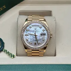 ROLEX DAY-DATE 36 MOTHER OF PEARL DIAMOND DIAL 18K GOLD PRESIDENT BRACELET