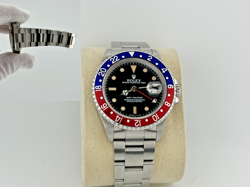 ROLEX GMT MASTER PEPSI 16700 40MM RED AND BLUE BEZEL STAINLESS STEEL
