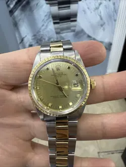 VINTAGE WATCH ONE