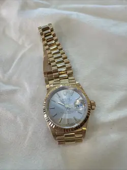 ROLEX LADIES 18K GOLD OYSTER PERPETUAL DATEJUST