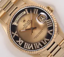 ROLEX DAY-DATE 36MM 18238 18K GOLD FLUTED BEZEL CHAMPAGNE VIGNETTE ROMAN DIAL