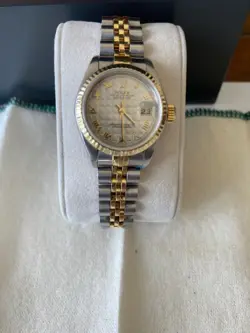 Fine Rolex 69173 Datejust 26mm Cream Roman Dial Steel 18K Yellow Gold Watch