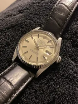 Rolex Datejust 1603 Mens Stainless Steel Watch w/Engine-Turned Bezel Silver Dial