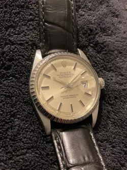 Rolex Datejust 1603 Mens Stainless Steel Watch w/Engine-Turned Bezel Silver Dial