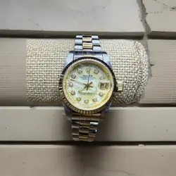 8570F GENEVE 750 18K ROLEX OYSTER PERPETUAL DATEJUST