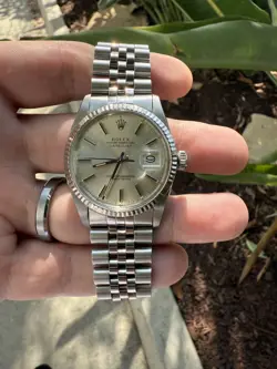 DIAL FLUTED BEZEL